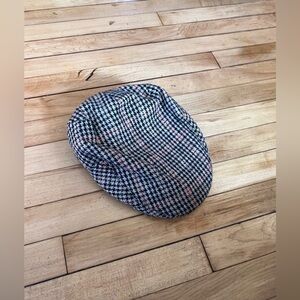 Newhattan plaid wool drivers cap